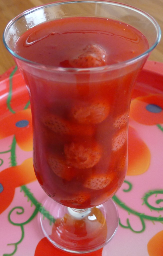 Aardbeicompote-glas-L1040937